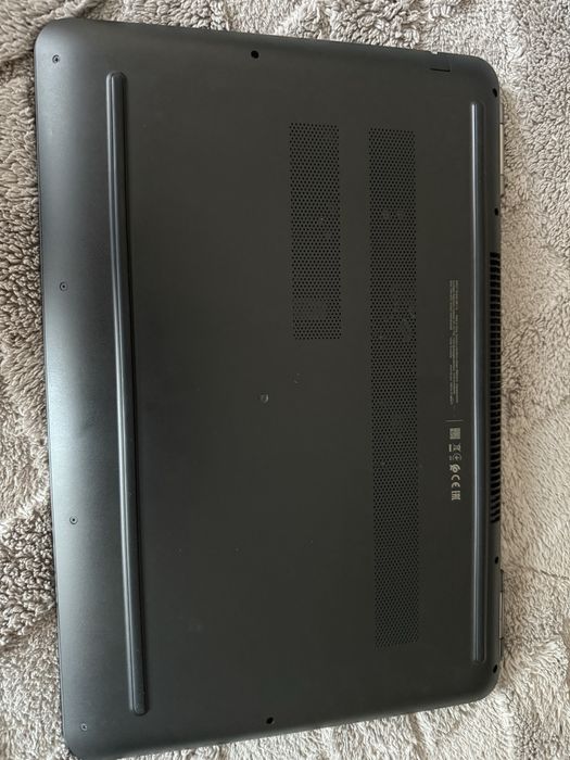 HP 15-ax002np Laptop425906806582814723