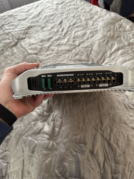 Blaupunkt GTA-475 Підсилювач 850W