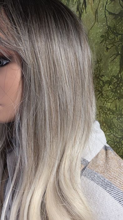 Peruka z grzywką, gradient od ciemnego do jasnego blond. 66cm+gratis c