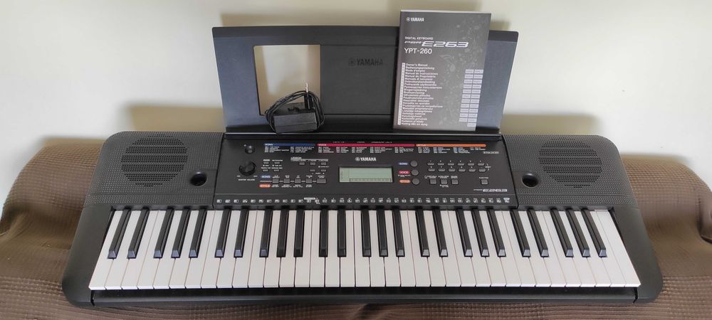 Teclado YAMAHA PSR-E263