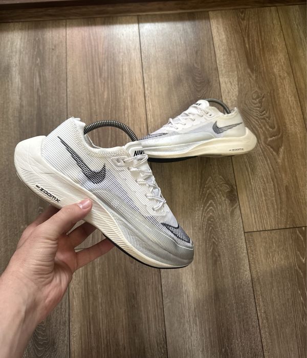nike zoom vaporfly - купити чоловіче взуття - Ціна на OLX.ua