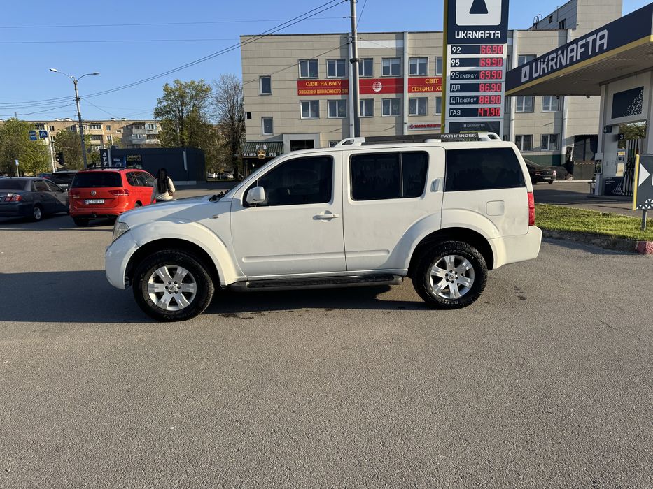 Nissan Pathfinder 2.5D Харьков!!