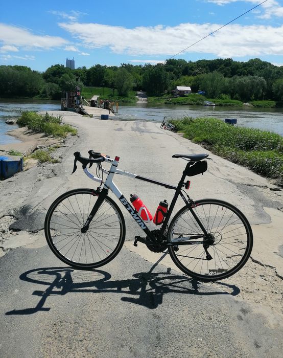 Rower szosowy Triban 520 rozm L super stan, widelec carbon