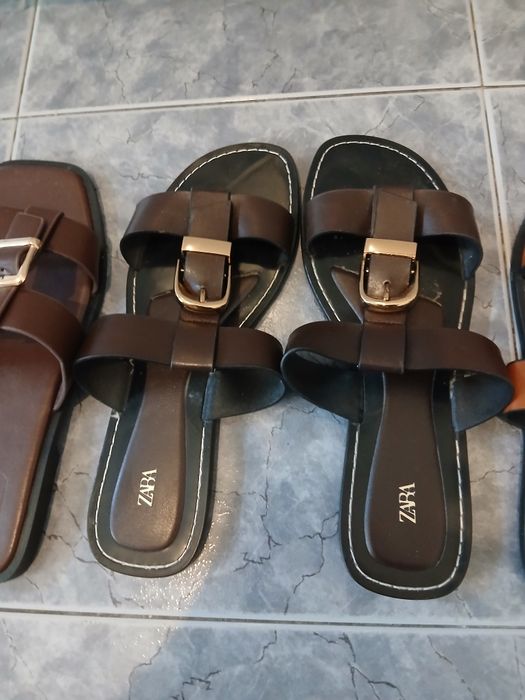 Sandalias/Chinelos n.39 Zara