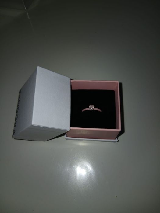 Anel Pandora em otimo estado