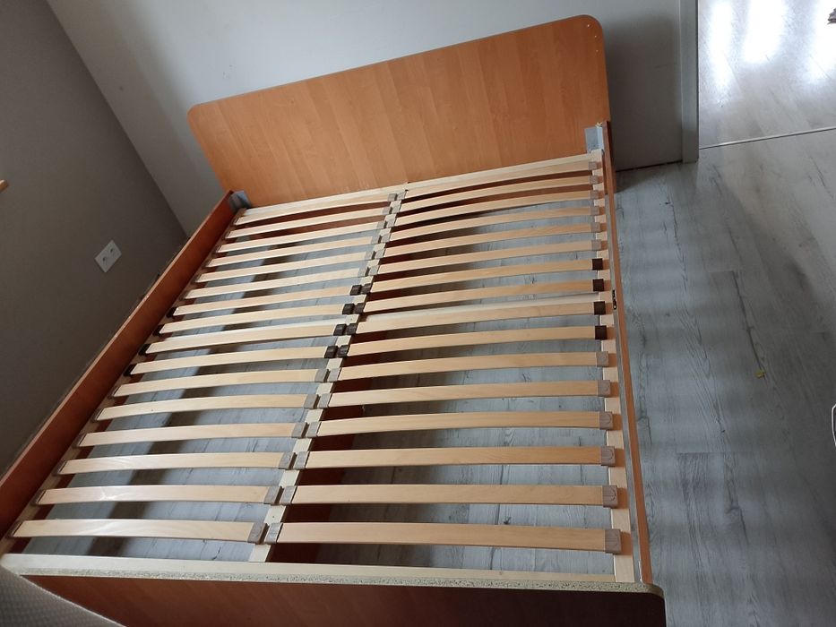 Łóżko drewniane 200x220