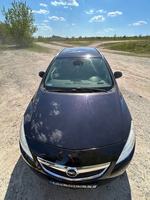 Opel Astra J 2011 Sports Tourer 1.7 CDTI