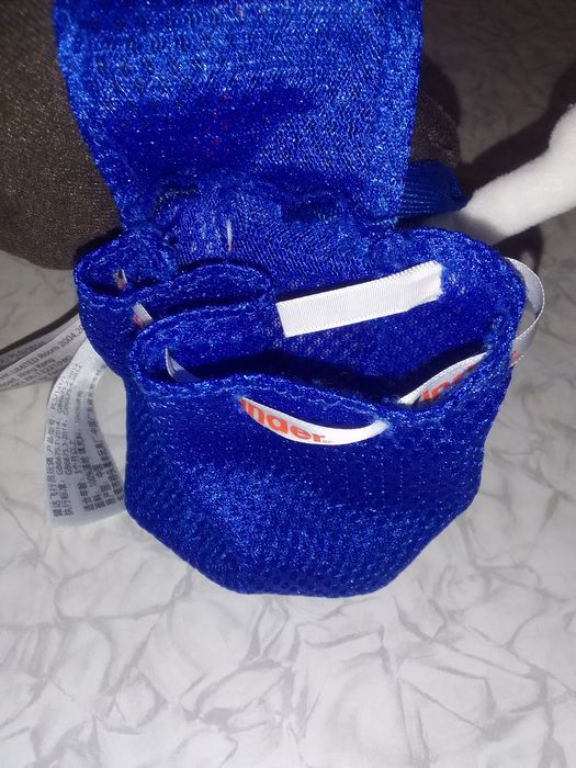 М'яка іграшка від Kinder