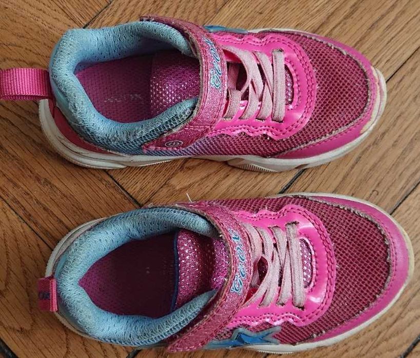 Buty GEOX dla dziewczynki rozmiar 25 świecące