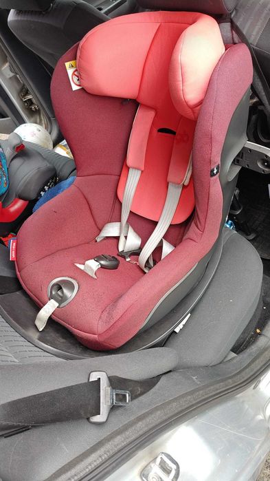 Cybex Gb Vaya i-Size obrotowy fotelik z bazą