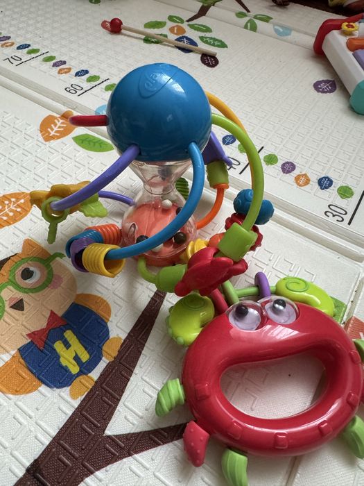 Погремушка2 шт Playgro мячик пограйка брязкальце Мяч-погремушка