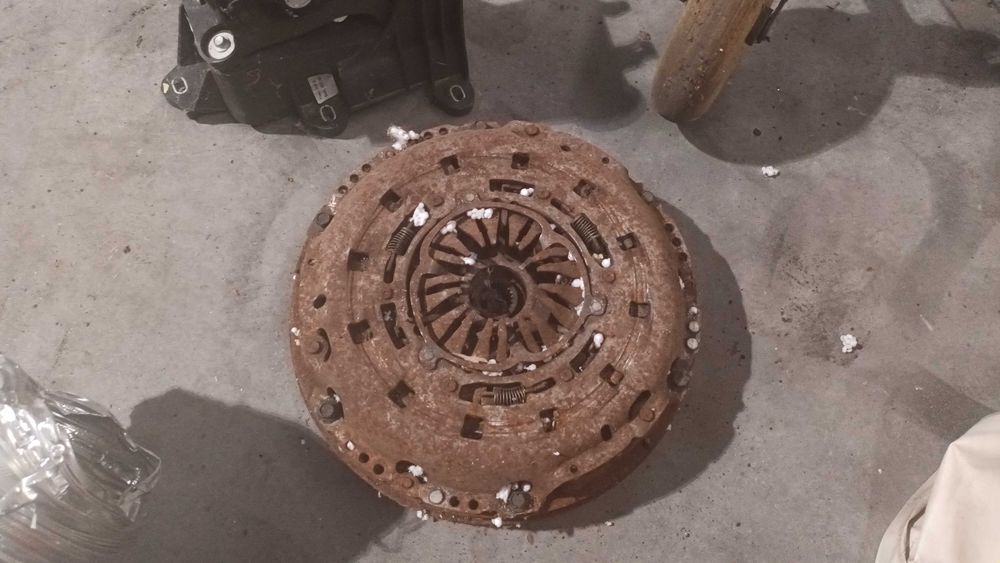 Sprzeglo kolo  DWUMASOWE SH01- MAZDA