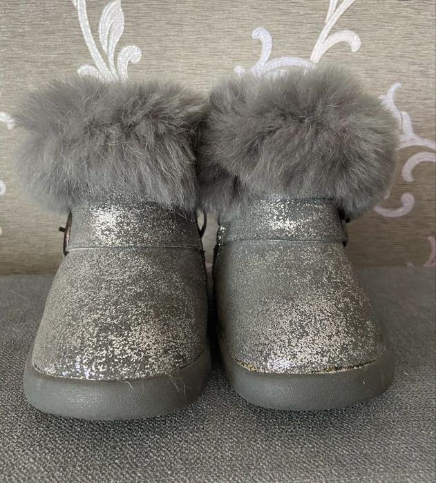 Серые детские красивые теплые мягкие угги ботиночки зима/деми 17 р