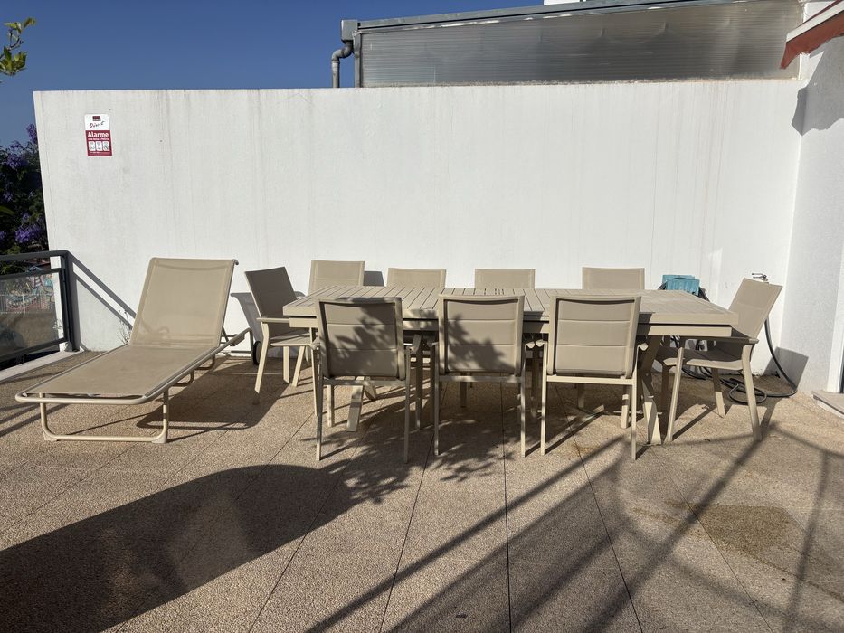 Conjunto Mesa de Exterior extensível 240-300 x 100cm + 8 cadeiras