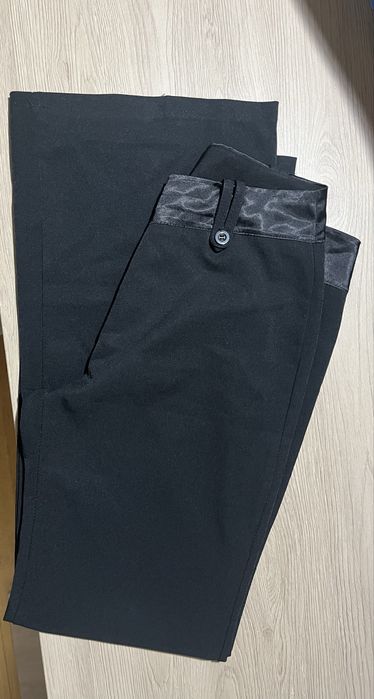 Calça de fato estilo flare