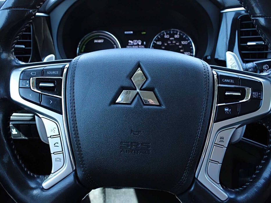 Mitsubishi Outlander PHEV GT      2018