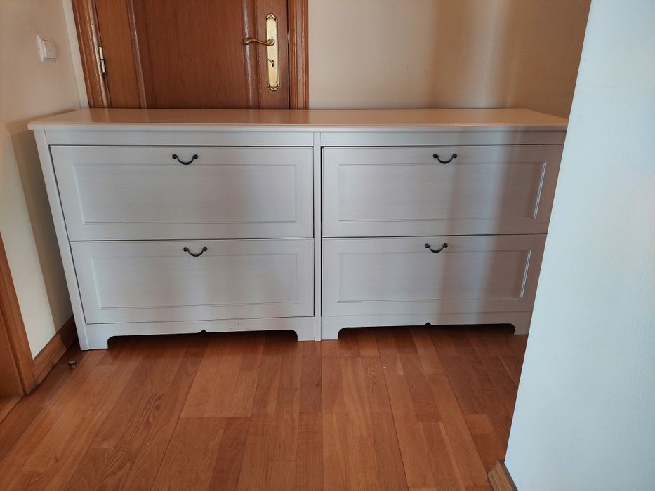 Cómoda IKEA 4 gavetas