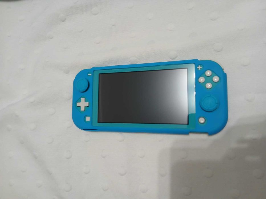 Nintendo switch Lite + Jogos (Pokémon Violet, Pokémon shield, Metroid)