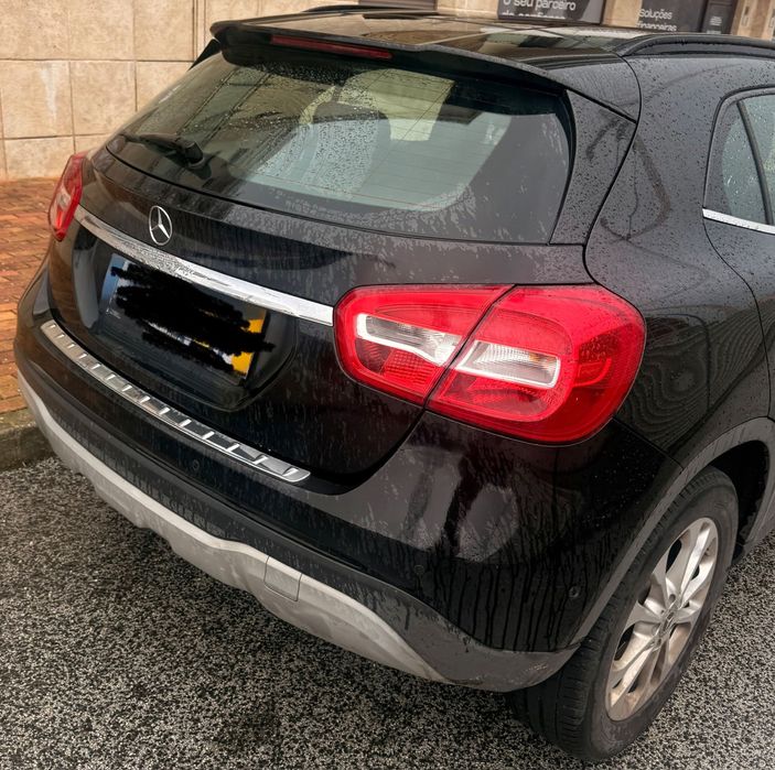 Mercedes GLA 180d “BOM PREÇO”