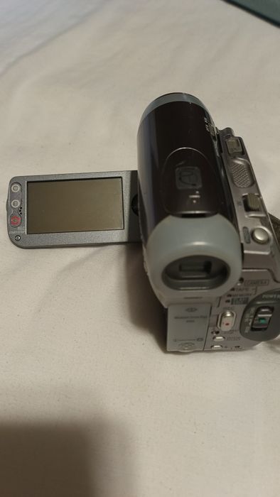 Видеокамера Sony Handycam DCR-HC90E
