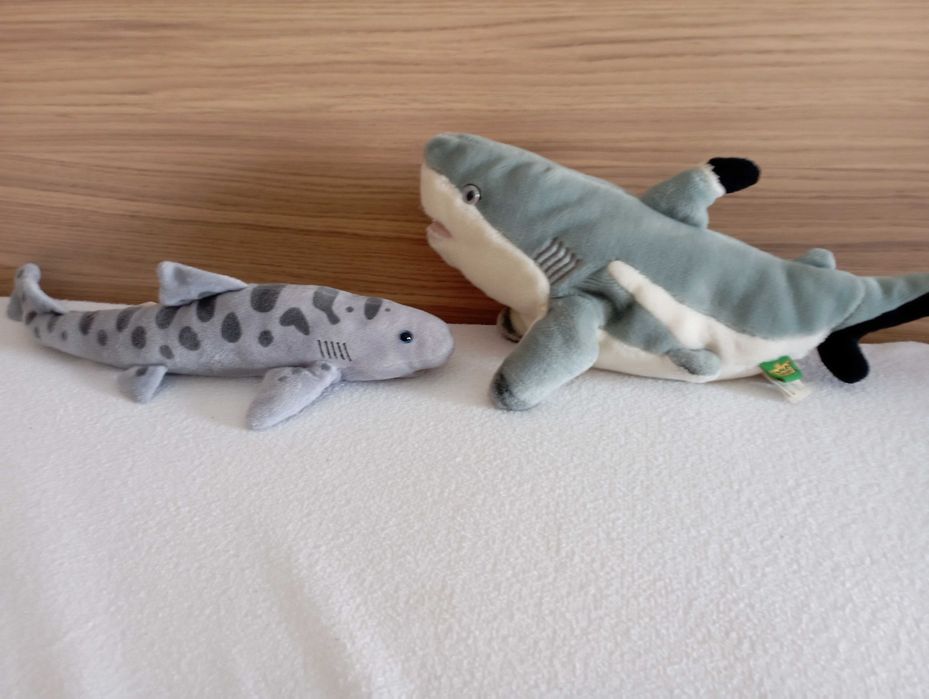Peluches Tubarões