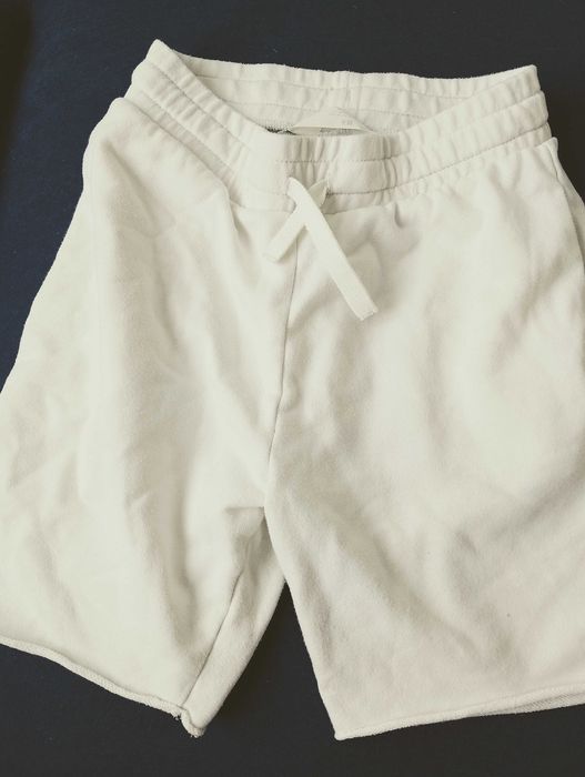 H&M. Krótkie spodenki chłopięce