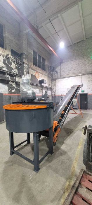 Бетоносмеситель, примусовий змішувач, бетонозмішувач, бетономешалка