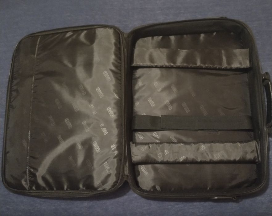 Torba na laptopa usztywniana