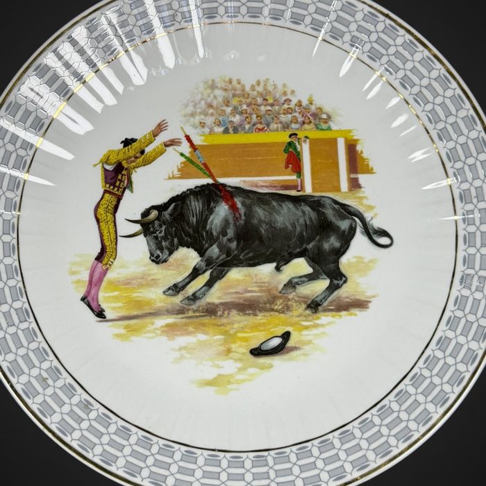 Talerz dekoracyjny Pontesa Spanish Crown Corrida Walka byków B6/011811