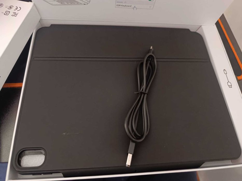 iPad Air 13” (2025) Rebound Magnetic Keyboard Case 360