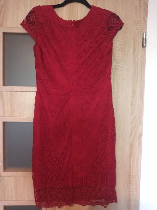 Sukienka koronkowa