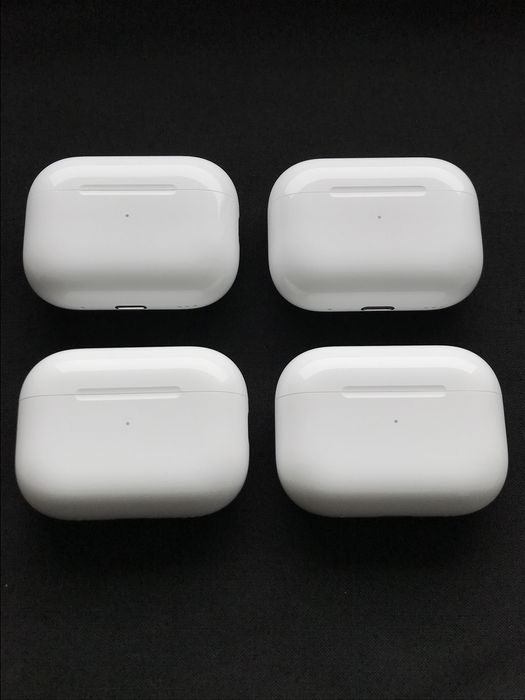 Кейс airpods Pro 2 Original Model A 2968 type-S. A 2700 lightning Б/У