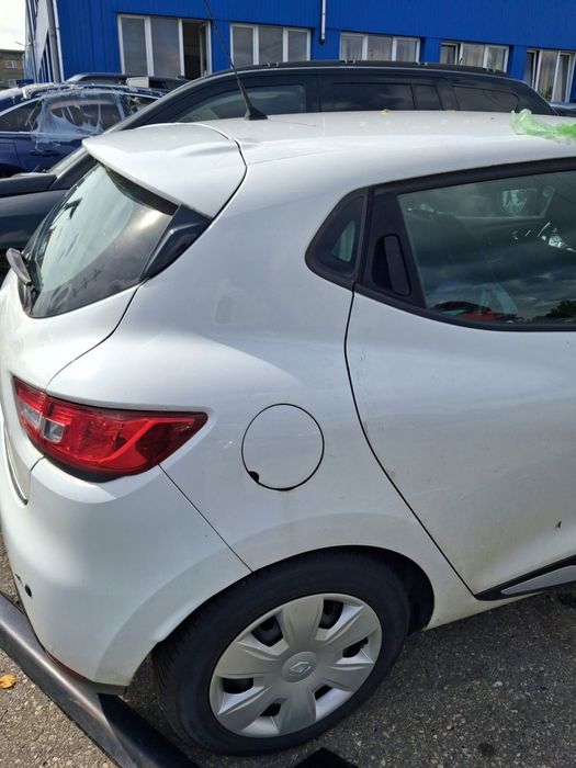 RENAULT CLIO IV HB 2013 1.2 błotnik lewy tył ćwiartka