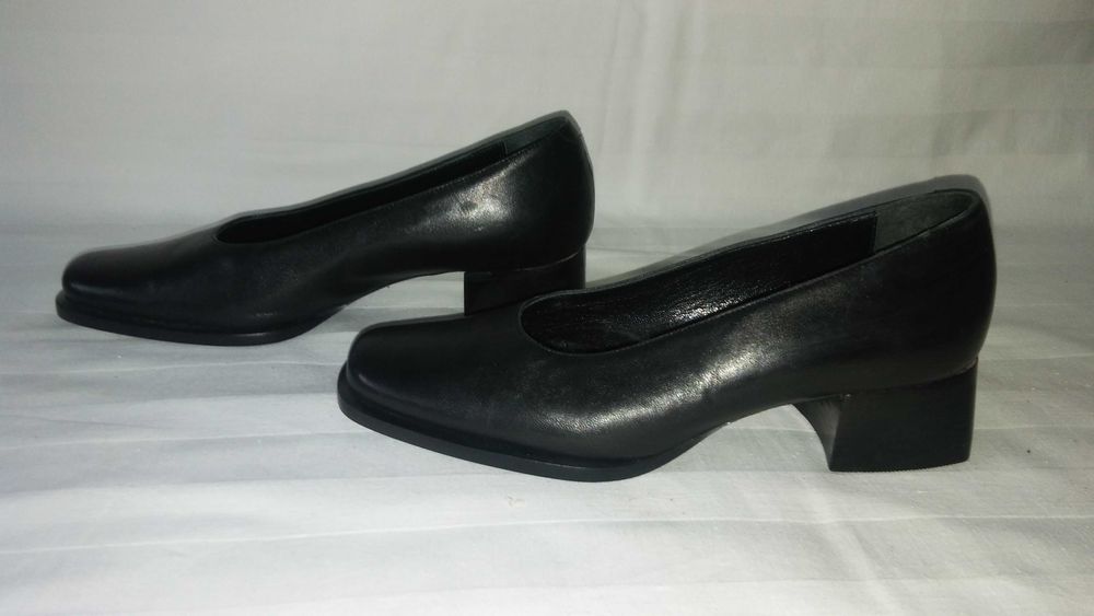 Deco made in Italy roz. 34 - dł. wkł. 22 cm- skóra- buty jak nowe
