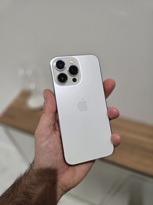 iPhone 13 Pro 128GB — Excelente Estado / 85% bateria