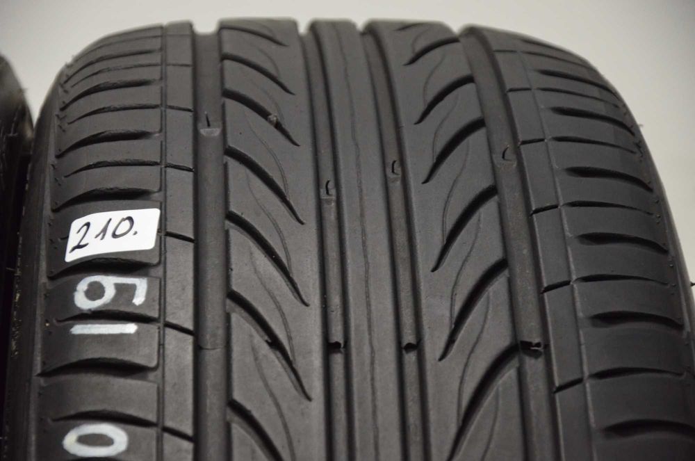 ROK 2021, 225/40 R19 Delinte Thunder D7 Letnie para nr210