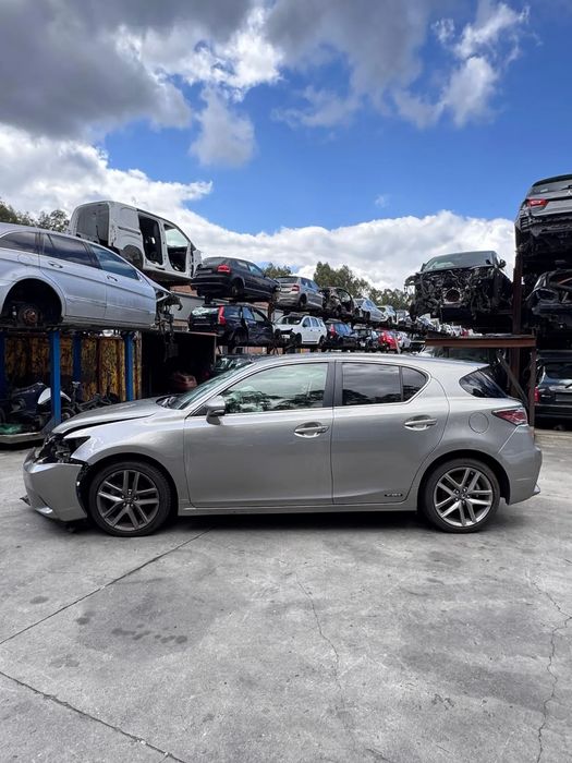 Para peças LEXUS CT (ZWA10_)