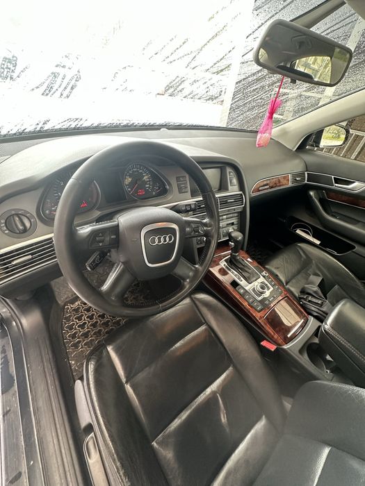 Свіжо пригнана Audi A6C6