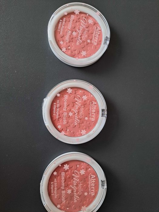 Zestaw nowych róży.