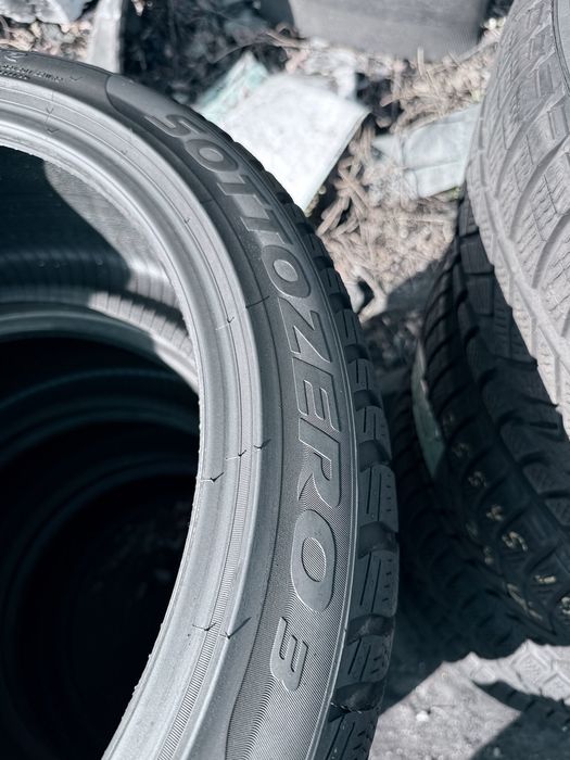 235 40 19 Pirelli Sottozero 3 90% 2024 Шини Зима