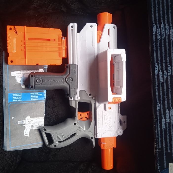 Нерф. Дитяча іграшка.