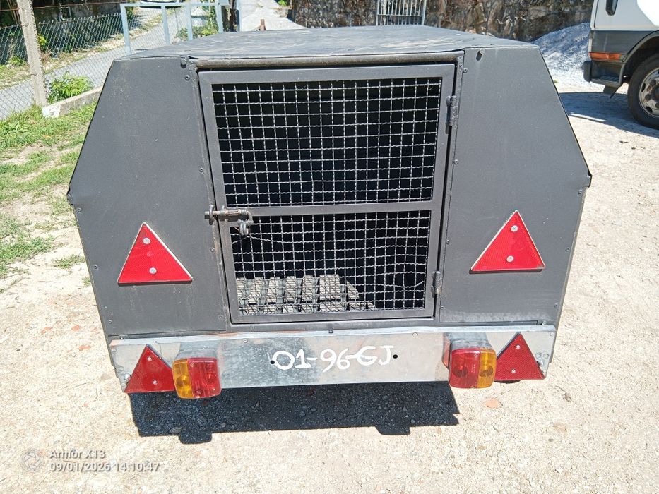 Vendo reboque para caça