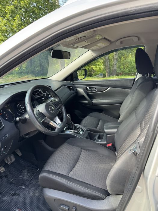 Продам Nissan Rogue 2016
