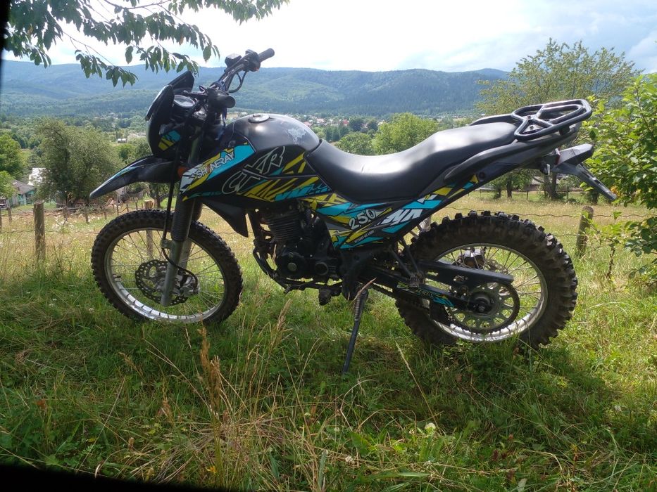 Мотоцикл шинерай250