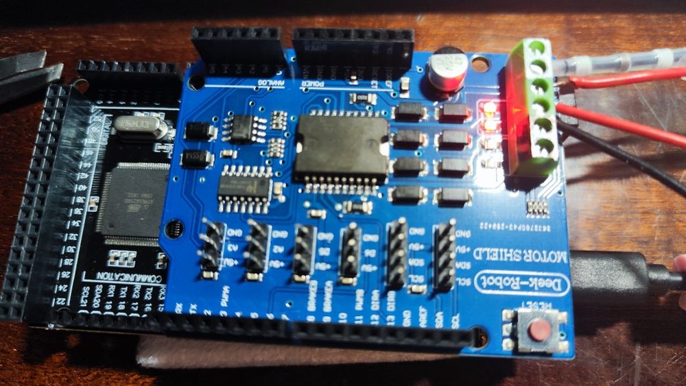 DCC-EX ++ командна станція  Wi-Fi (як Z21 Roco, Piko) залізниці H0
