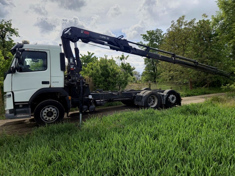 Volvo FMX 370 z dźwigiem Hiab