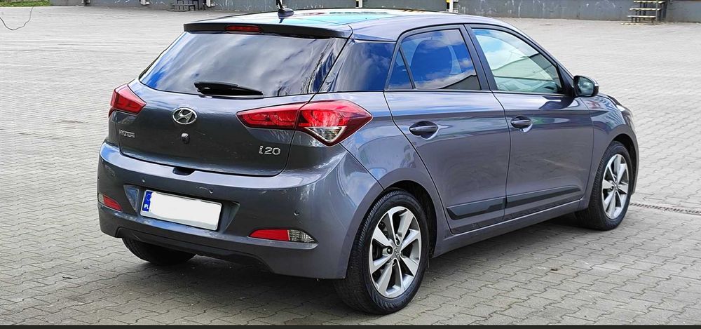 HYUNDAI i20, 1.1CRDi, 2017, bogata wersja, kamera, nawigacja, 6 biegów