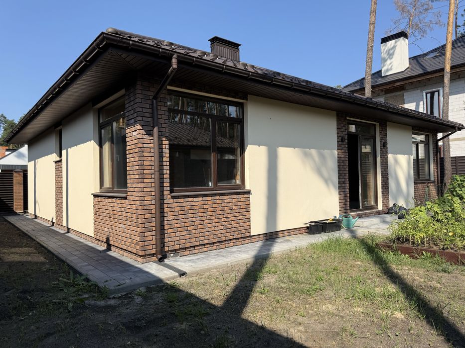 Одноповерховий будинок у Лісовій Бучі серед сосен, 4.7 сотки, газ, з керамоблоку
