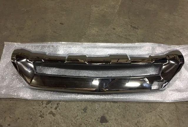 Хромированная накладка переднего бампера Mercedes Benz W166 ML AMG