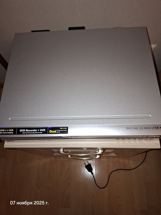 DVD рекордер, видео магнитофонн LG